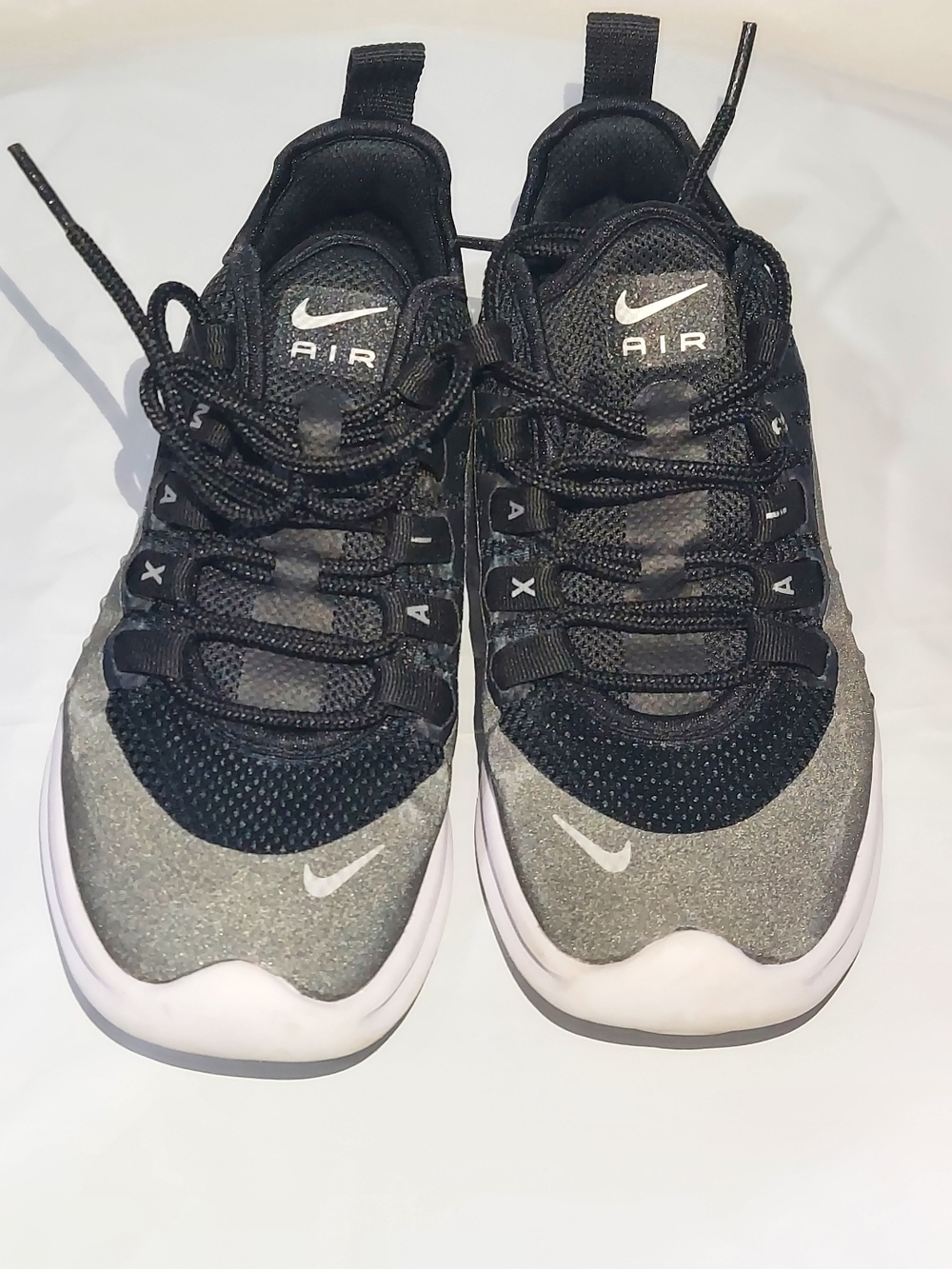 Nike Air Max Axis Black White Running Shoes Sneakers Women’s size 6